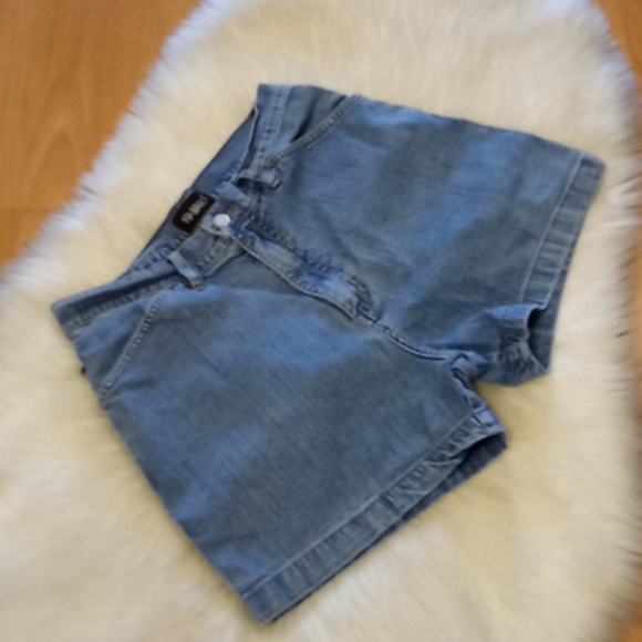 PBX Basics Vintage Denim Shorts - Picture 10 of 10